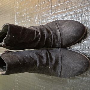 Arizona Jean Company Black Ankle Boots